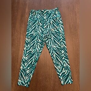 BODY GLOVE TROPICAL PRINT TEAL CROPPED LEGGINGS - Size XL SKU:575